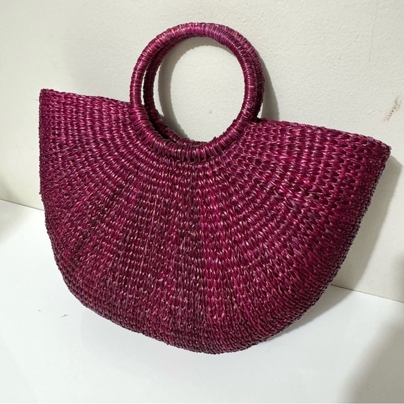 Handbags - Elegant maroon Woven Handbag